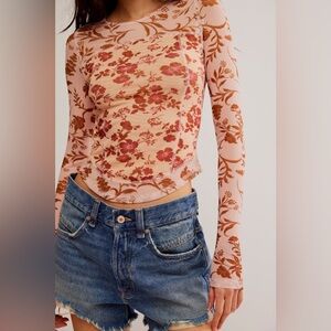 🎉LAST PIECE🎉Free People Betty's Garden Top in Coral Combo